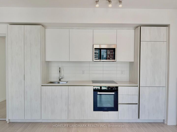 Property Photo:  400 King Street W 2706  ON M5V 0X8 