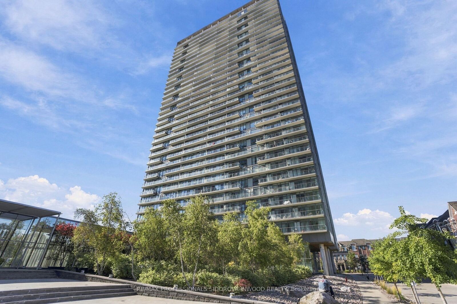 Property Photo:  105 The Queensway Avenue 404  ON M6S 5B5 