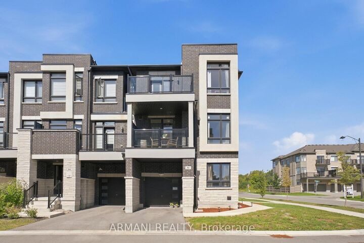 Property Photo:  86 Riley Reed Lane  ON L4S 0M3 