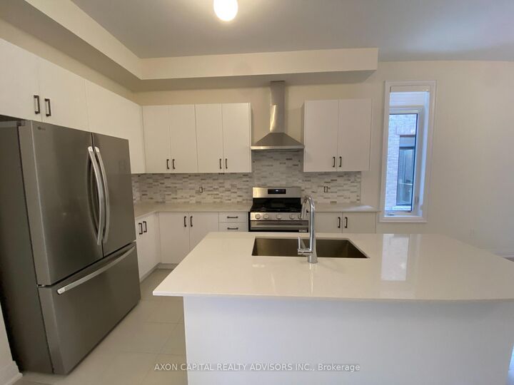 Property Photo:  39 Mindanao Avenue  ON L6C 3E1 