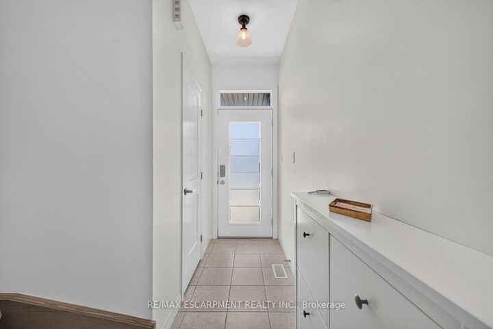 Property Photo:  3980 Crown Street  ON L3J 0S7 
