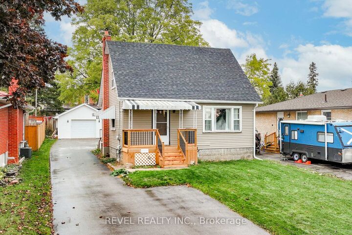 Property Photo:  20 Division Street  ON K9V 4S1 