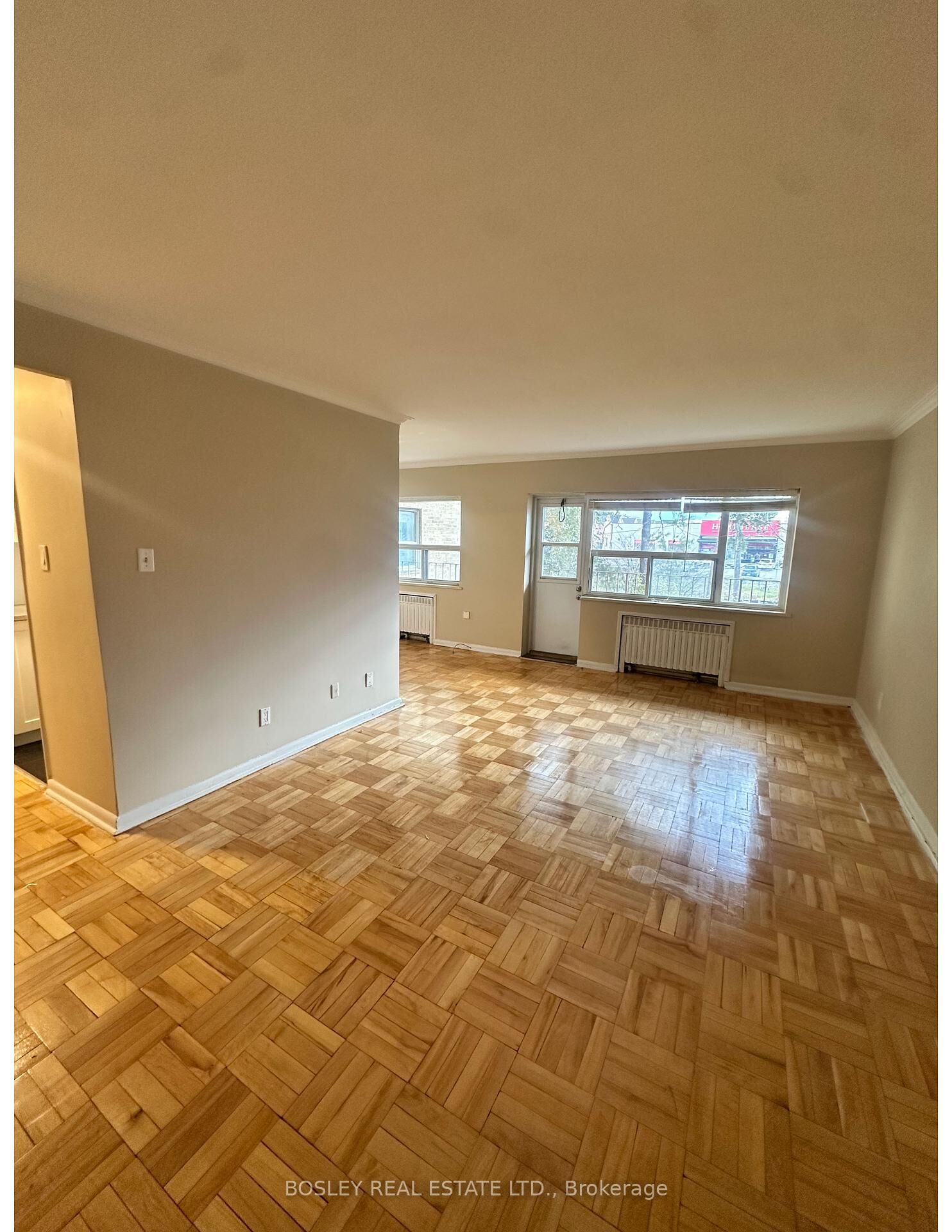 Property Photo:  970 Eglinton Avenue E 210  ON M4G 2L8 
