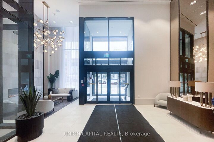 Property Photo:  2020 Bathurst Street 1007  ON M5P 0A6 