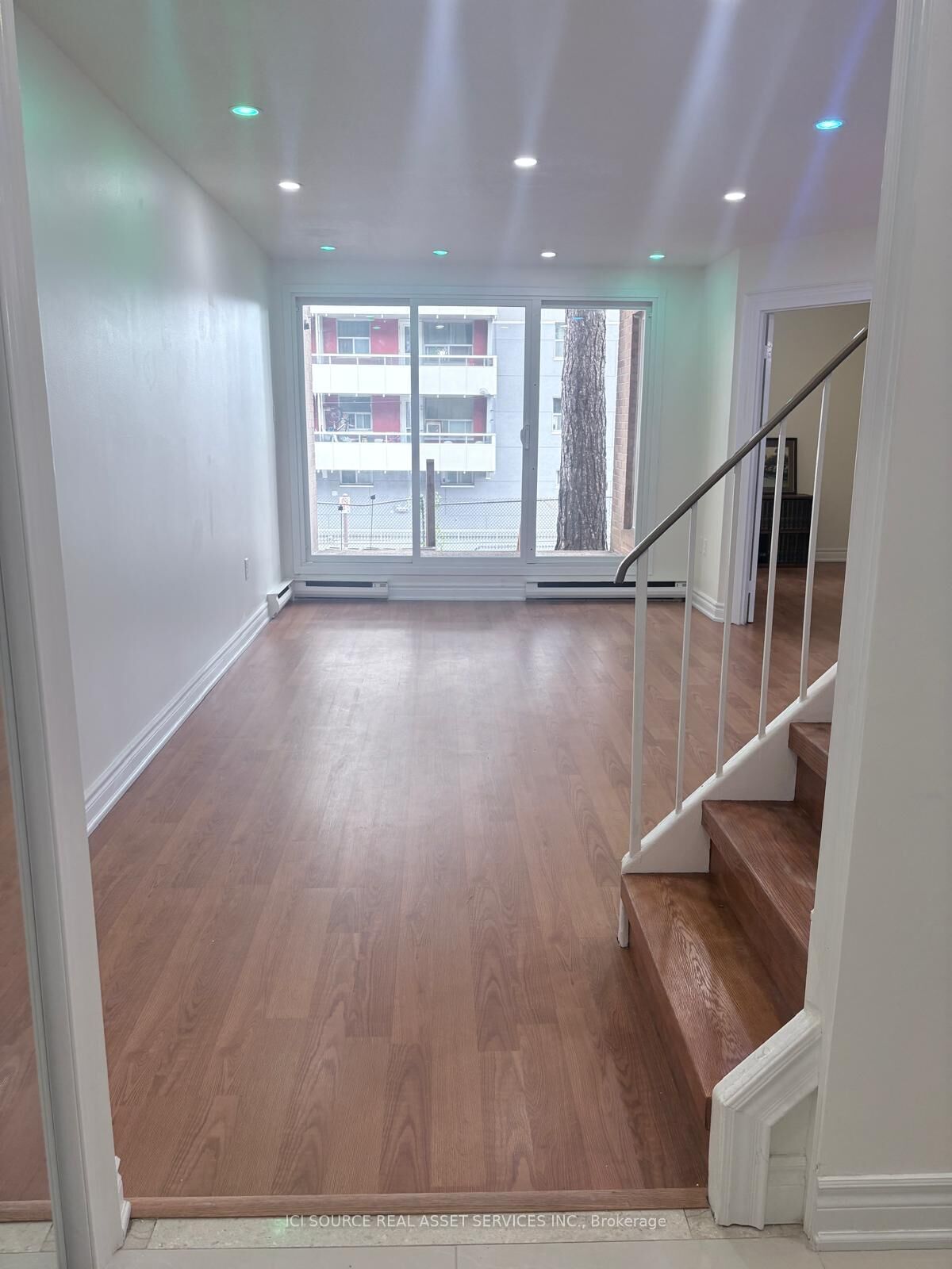 Property Photo:  100 Mornelle Court 1017  ON M1E 4X2 
