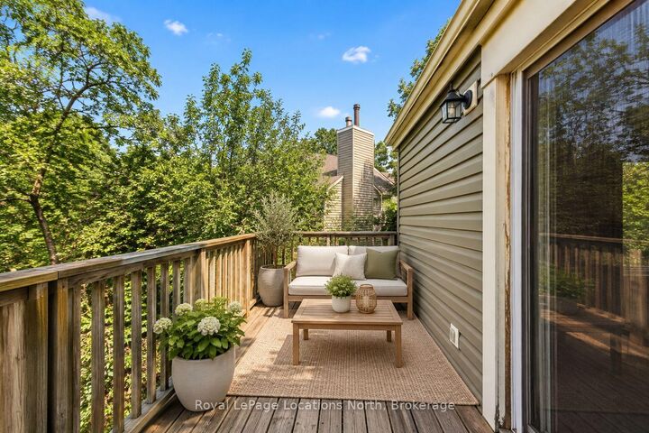 Property Photo:  13 Harbour Street W 253  ON L9Y 5B4 