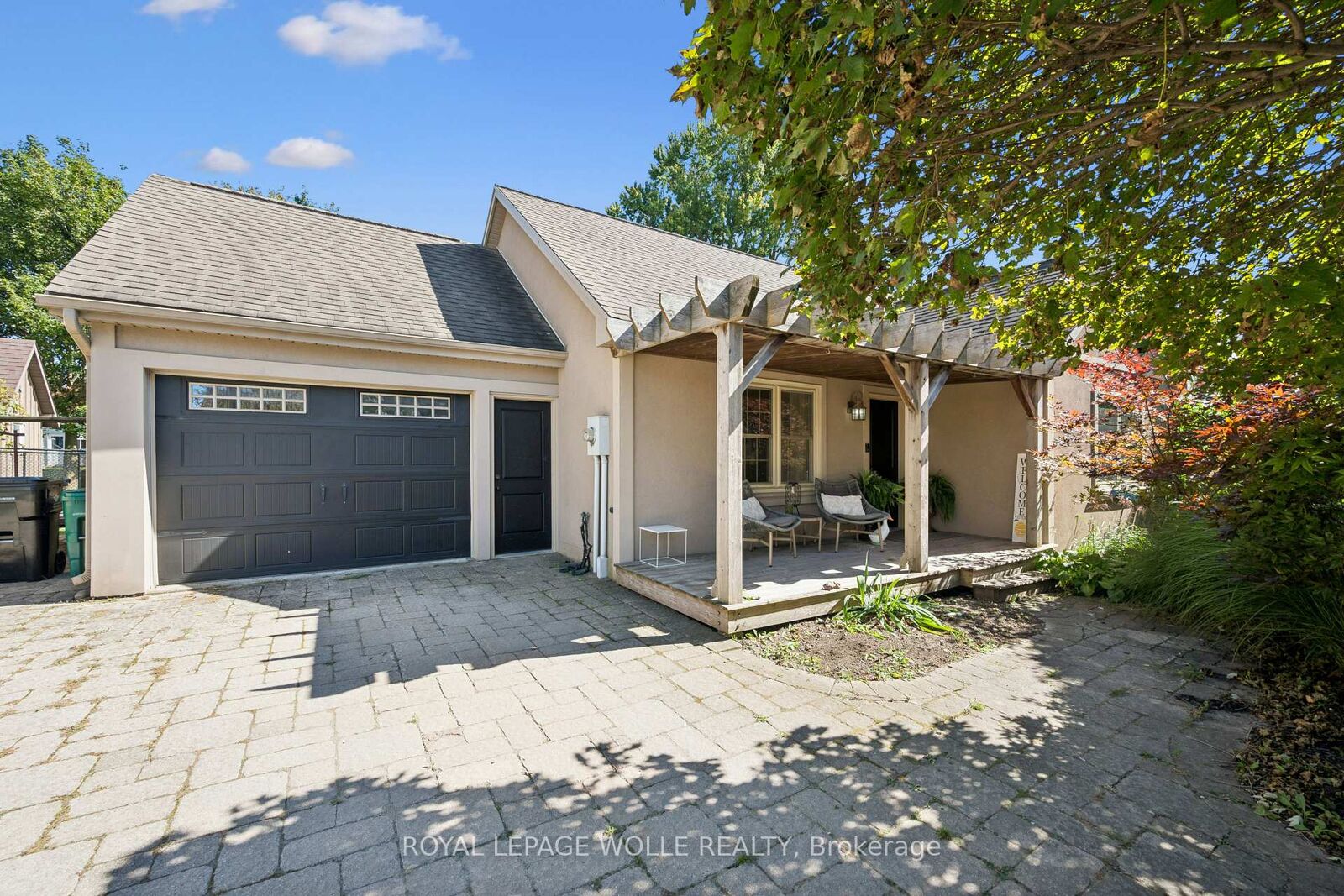 Property Photo:  1039 Molesworth Street  ON N0B 2T0 