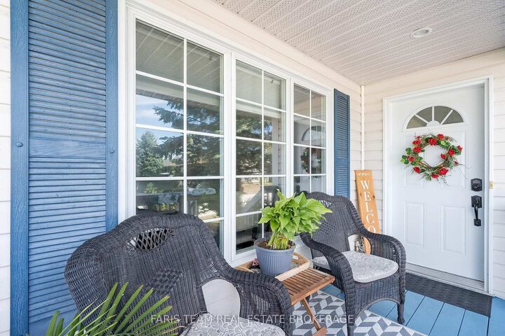 Property Photo:  61 Pennsylvania Avenue  ON L9Z 3A8 