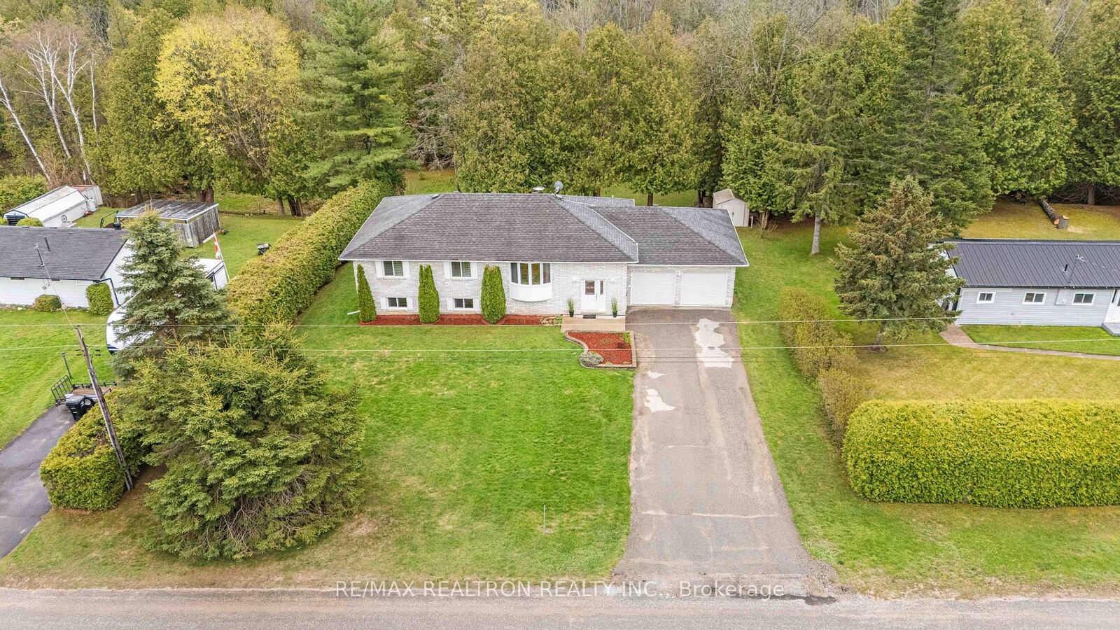 Property Photo:  8977 Boyne River Road  ON L0M 1J0 