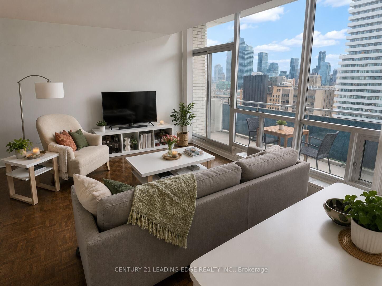 Property Photo: 20 Prince Arthur Avenue 9D ON M5R 1B1