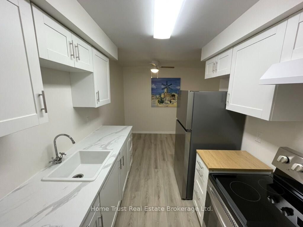 Property Photo:  2 Worton Avenue 18  ON N1H 7C5 
