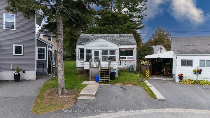 Property Photo:  9 Elizabeth Court  ON P2A 1P3 