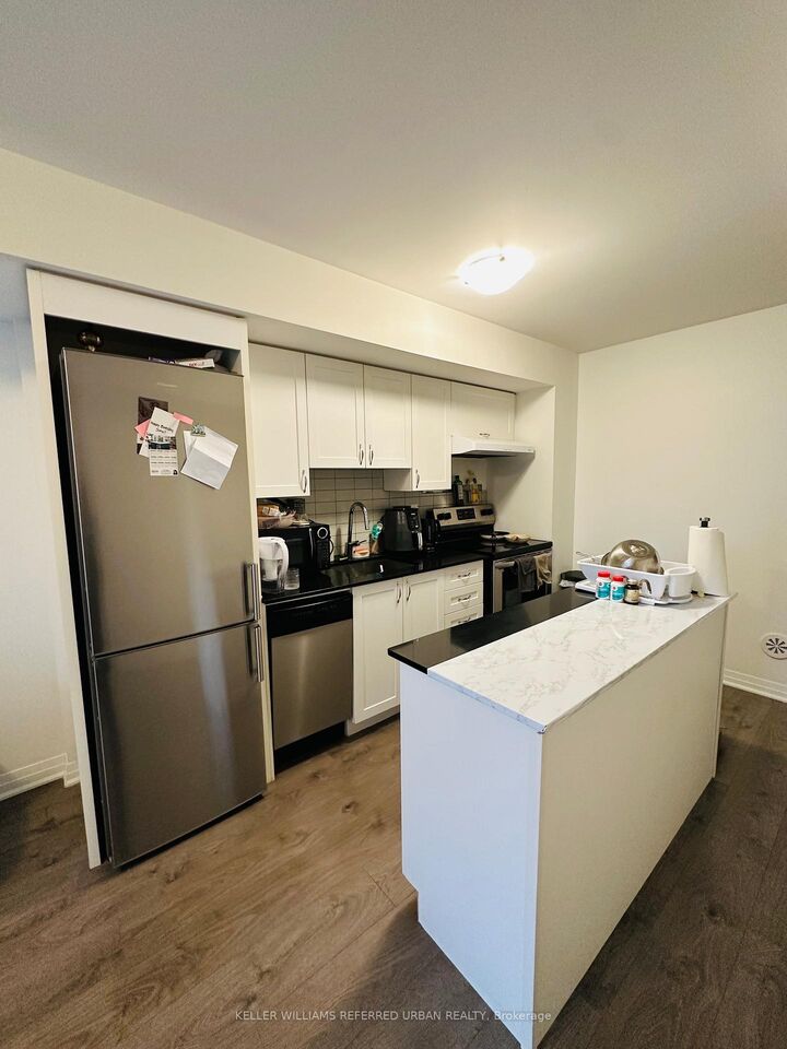 Property Photo:  159 William Duncan Road 2  ON M3K 0B7 