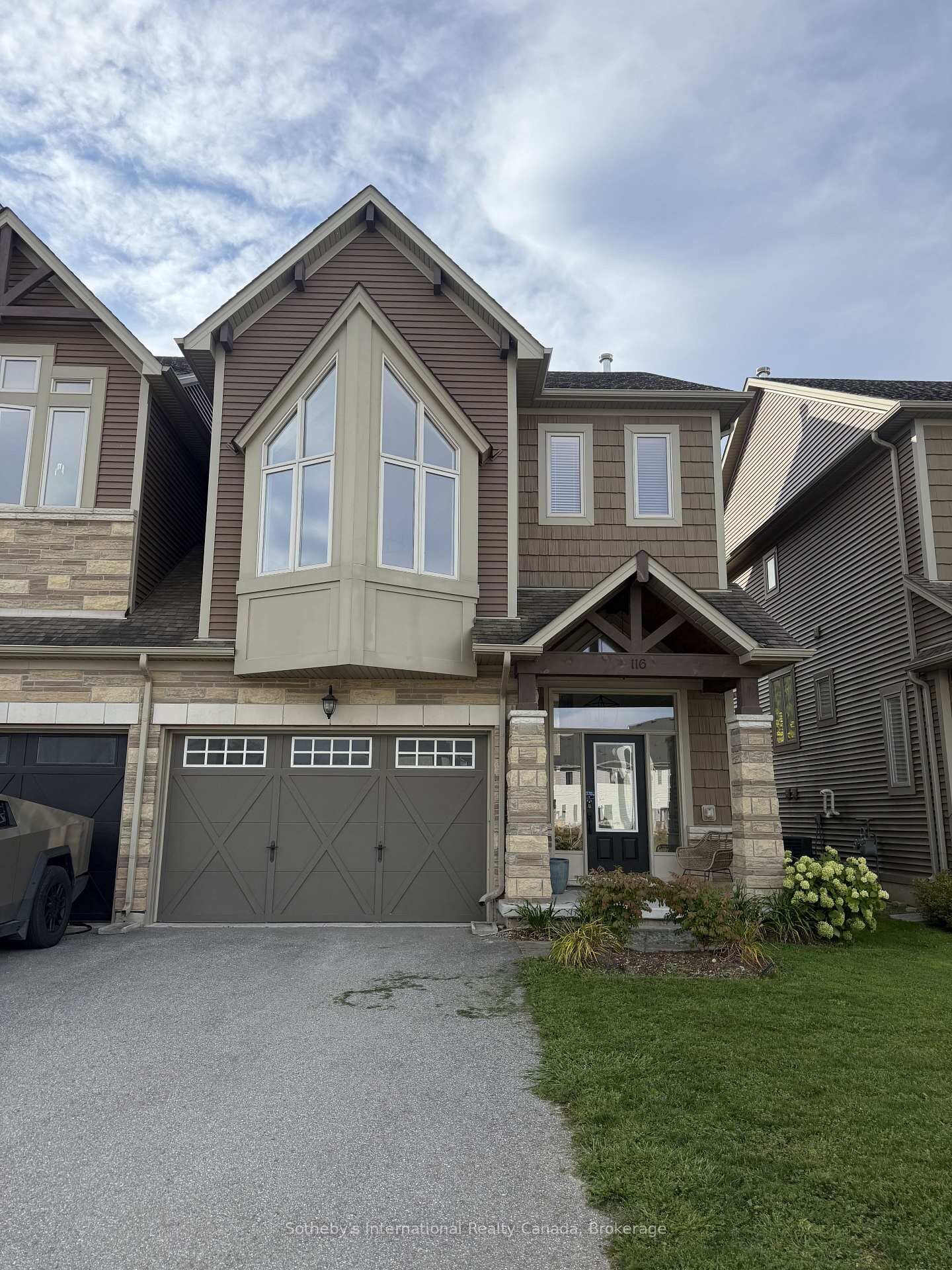 Property Photo:  116 Delphi Lane  ON N0H 2P0 