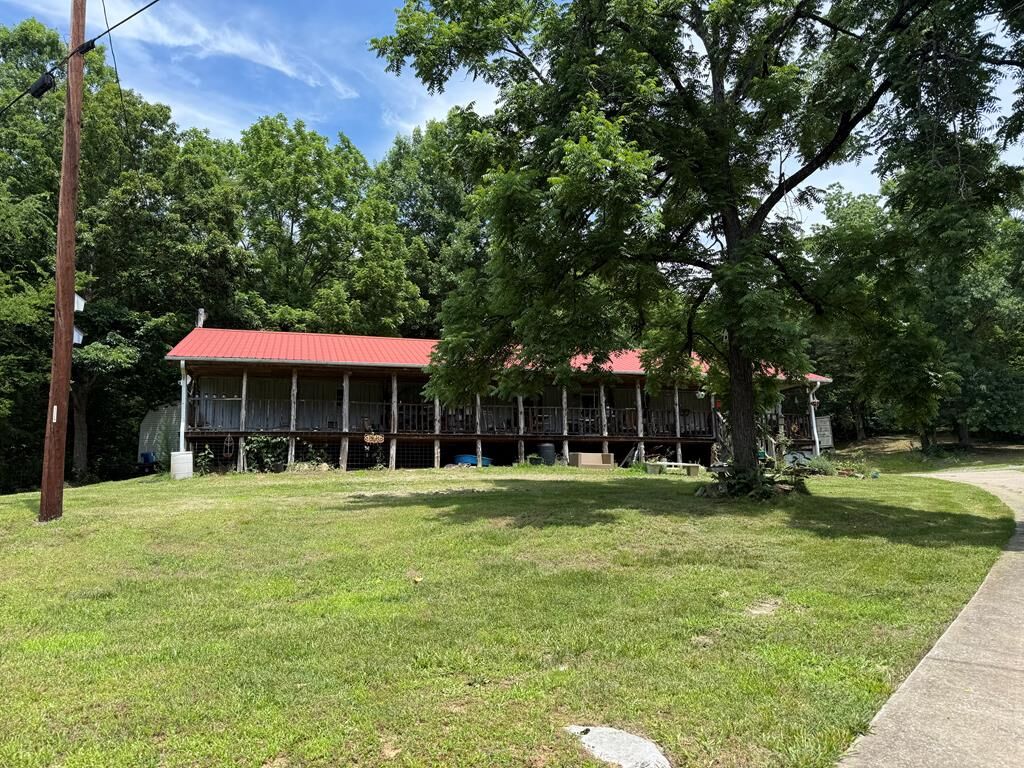 Property Photo:  133 Cook Ln  TN 38562 