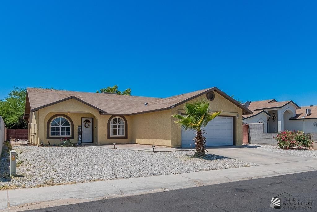 Property Photo: 1603 E Kennedy Ln AZ 85349