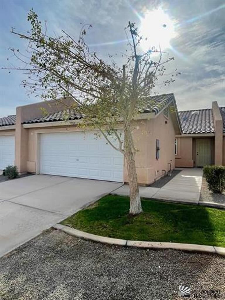Property Photo: 7162 E 39 Pl AZ 85365
