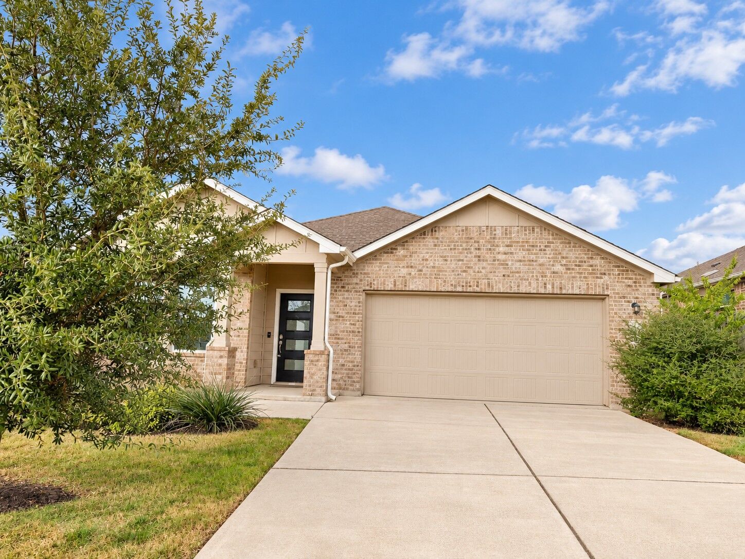 Property Photo:  15400 Summer Ray Drive  TX 78617 