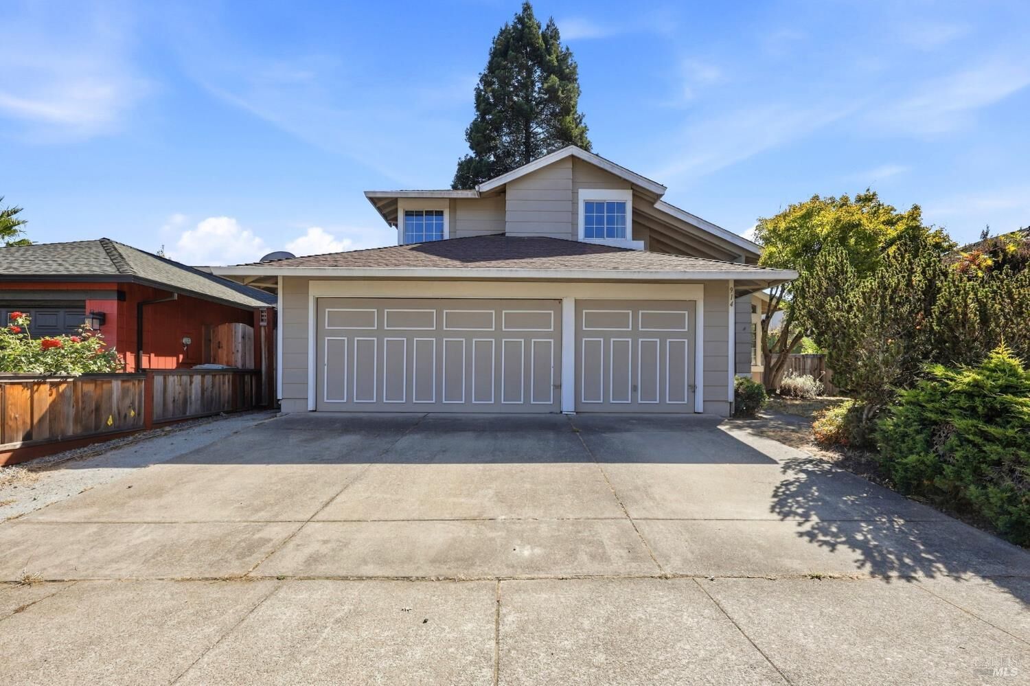 Property Photo:  914 Buckingham Drive  CA 95492 