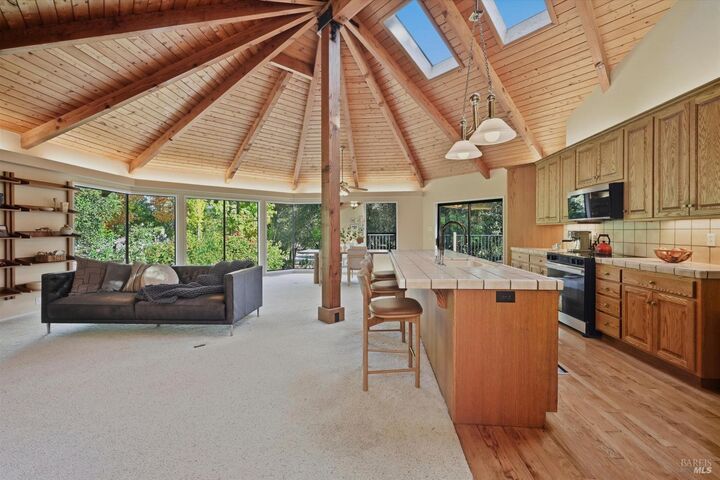 Property Photo: 650 Wild Oak Drive CA 95409