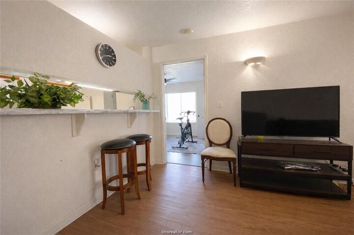 Property Photo:  515 Southwest Parkway 103  TX 77840 