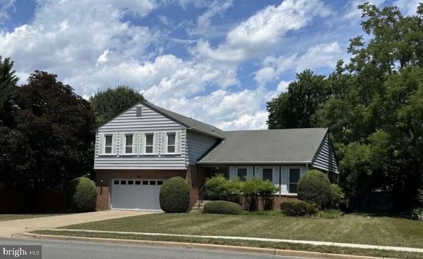 Property Photo:  4001 W Braddock Road  VA 22304 