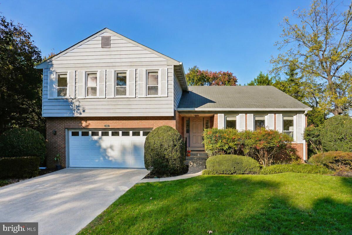 Property Photo:  4001 W Braddock Road  VA 22304 