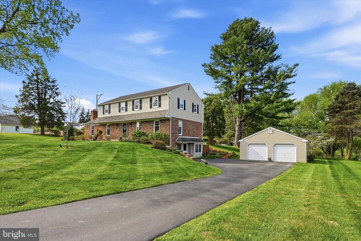 Property Photo: 956 Embree Lane PA 19380