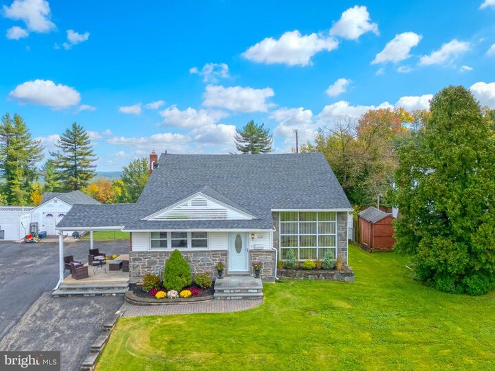 Property Photo:  409 Redhill Drive  PA 19008 