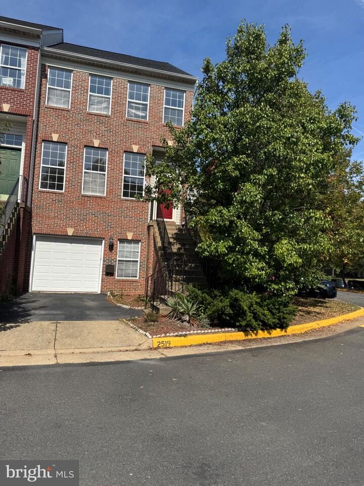 Property Photo: 2519 James Monroe Circle VA 20171