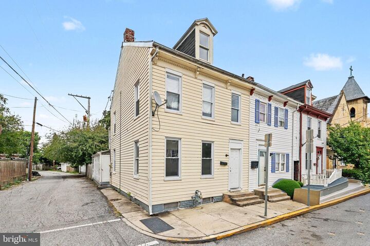 Property Photo:  129 S Hartley Street  PA 17401 