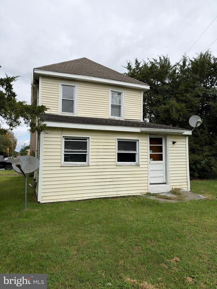 Property Photo:  1301 Chestnut Street  MD 21875 