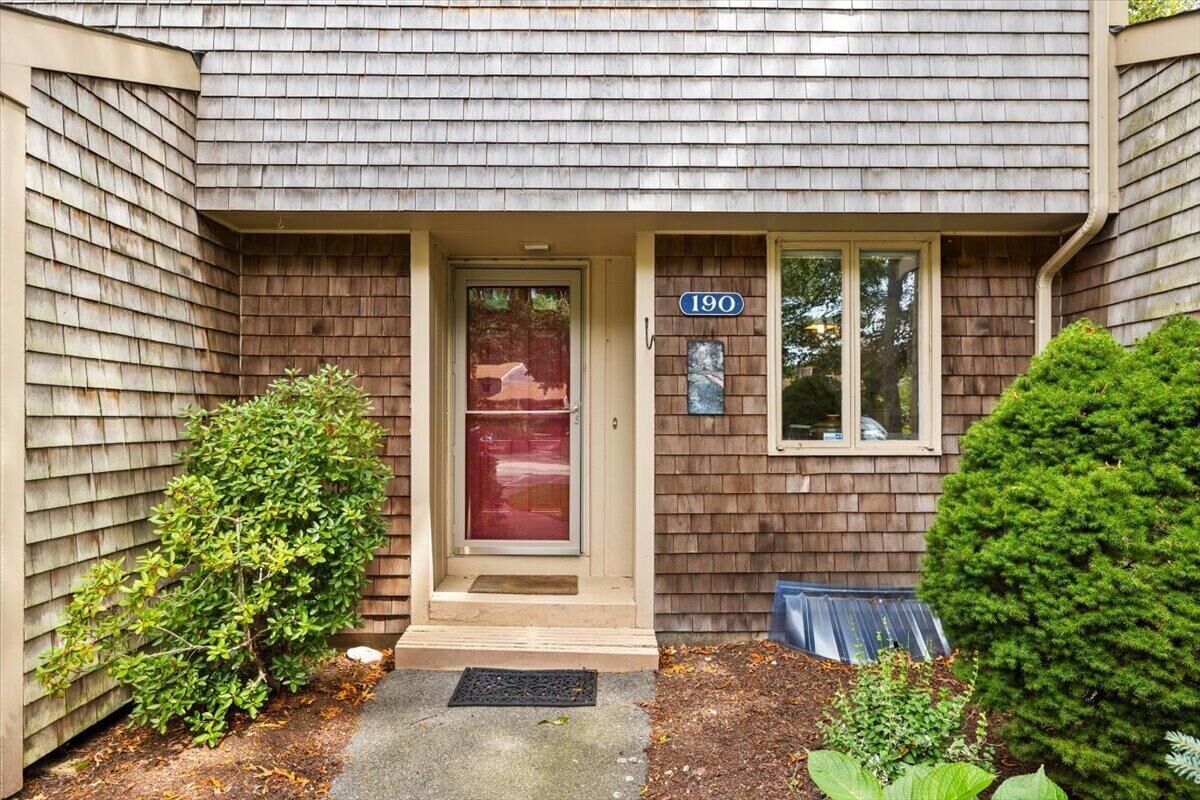 Property Photo:  190 Bayfront Way Unit 190  MA 02536 