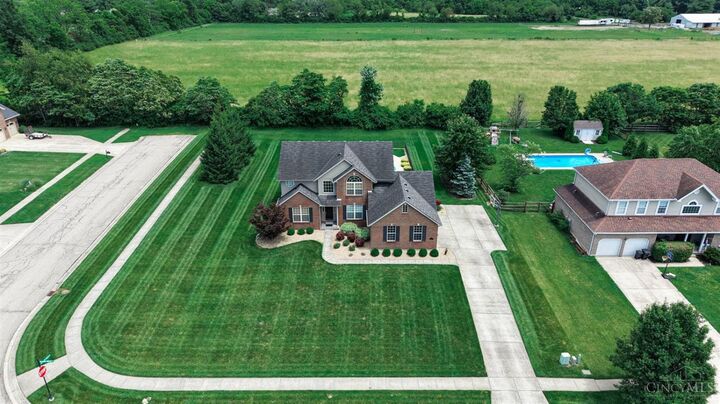 Property Photo:  5304 Meadow Breeze Drive  OH 45011 