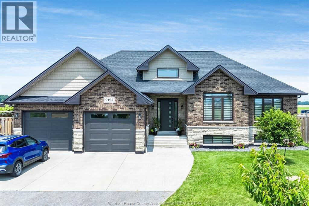 Property Photo:  2125 Fox Run Road Upper  ON N8H 3V7 