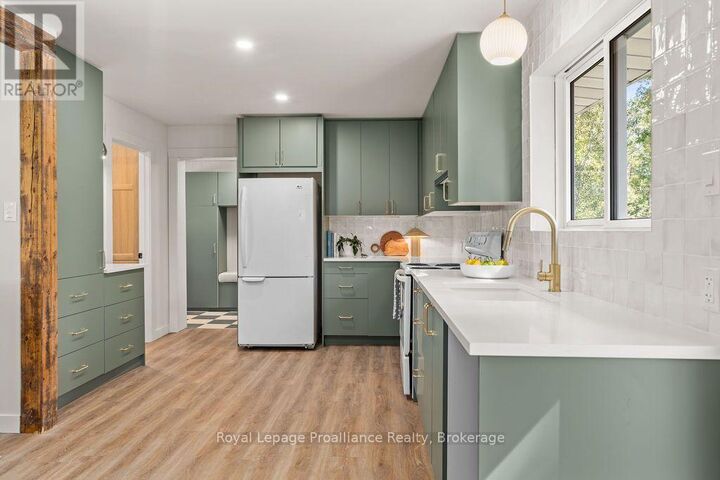 Property Photo:  2117 2nd Line East Line  ON K0L 1L0 