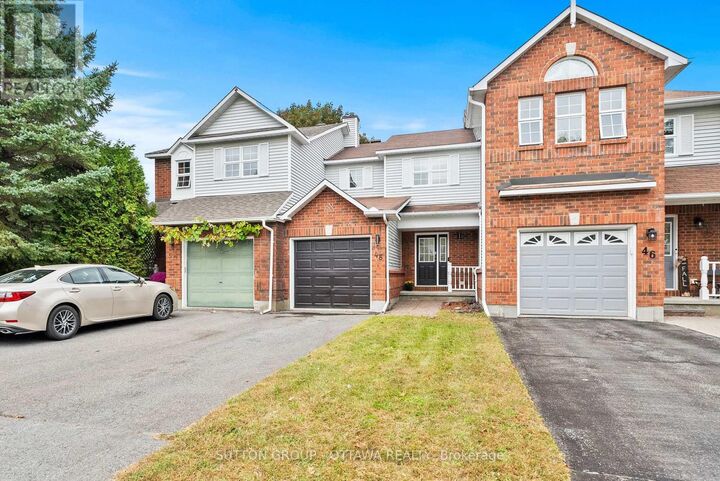 Property Photo: 48 Kalbrook Street ON K2T 1A6