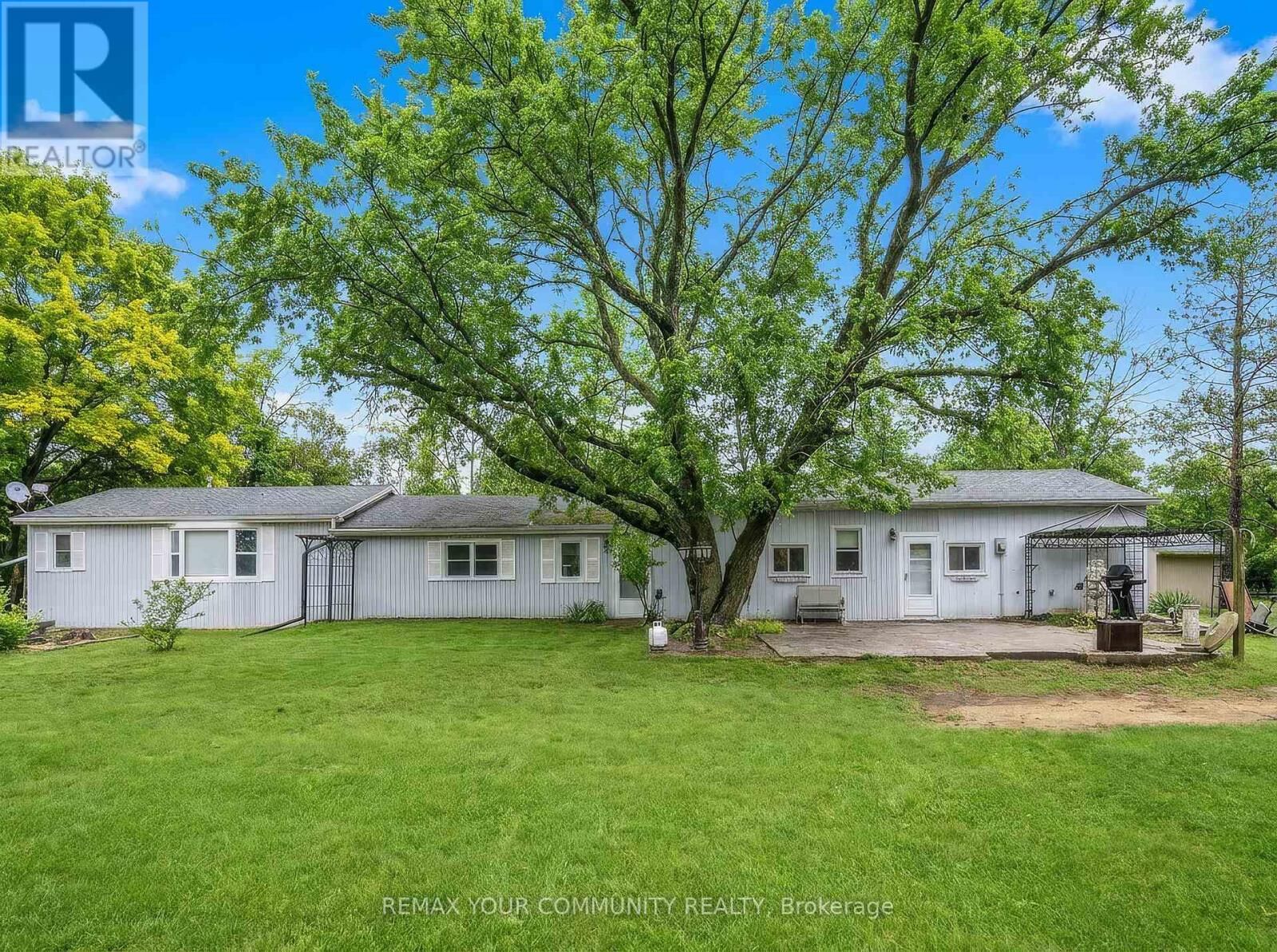 Property Photo:  700 Catering Road South  ON L0E 1R0 
