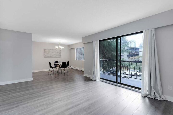 Property Photo:  1544 Fir Street 207  BC V4B 4B7 
