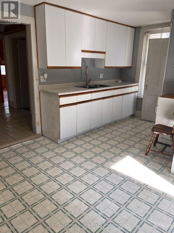 Property Photo:  25 Palmer Street West  ON N0J 1P0 