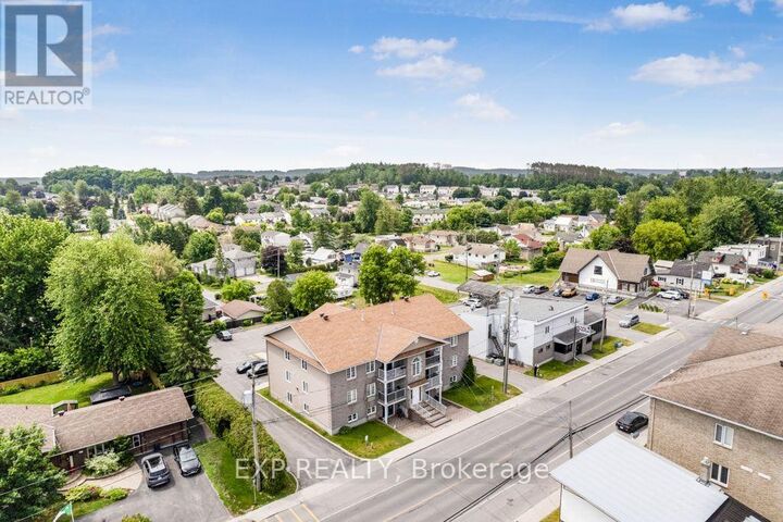 Property Photo:  1005 Laurier Route 102  ON K4K 1T7 