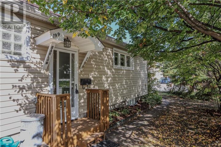 Property Photo:  199 Barlow Street  ON P3C 3K4 