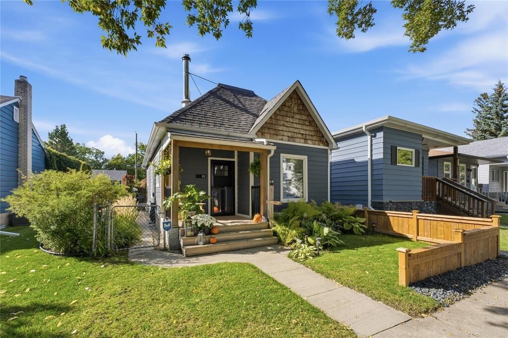 Property Photo: 91 Chandos Avenue MB R2H 1Y1