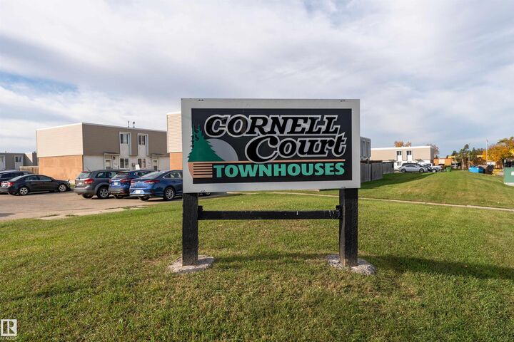 Property Photo: 149 Cornell Court NW AB T5C 3C3