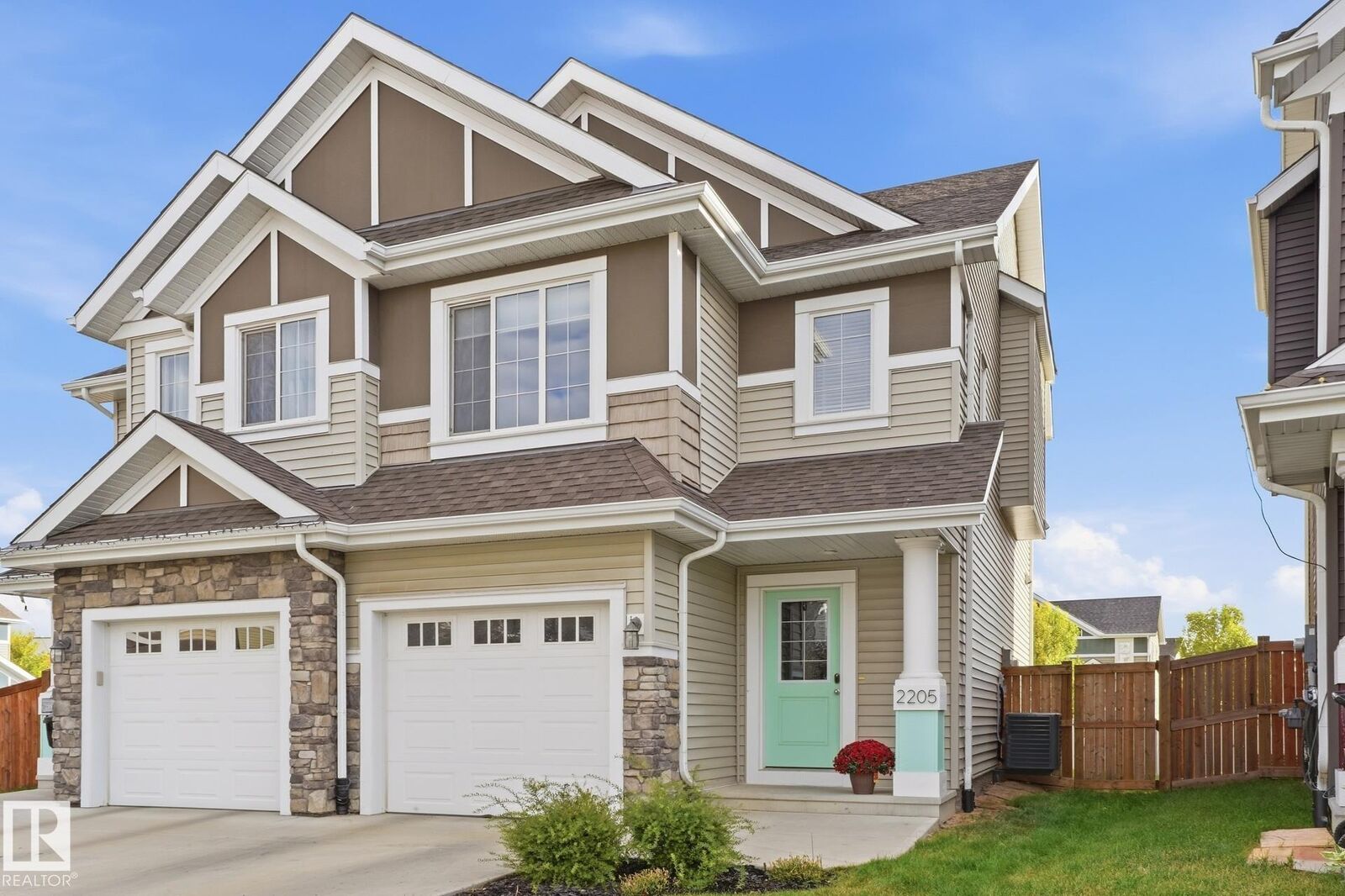 Property Photo:  2205 82 Street SW  AB T6X 2J6 