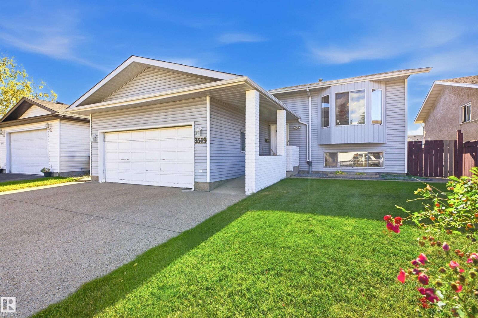Property Photo:  3519 33 Avenue NW  AB T6L 4N6 