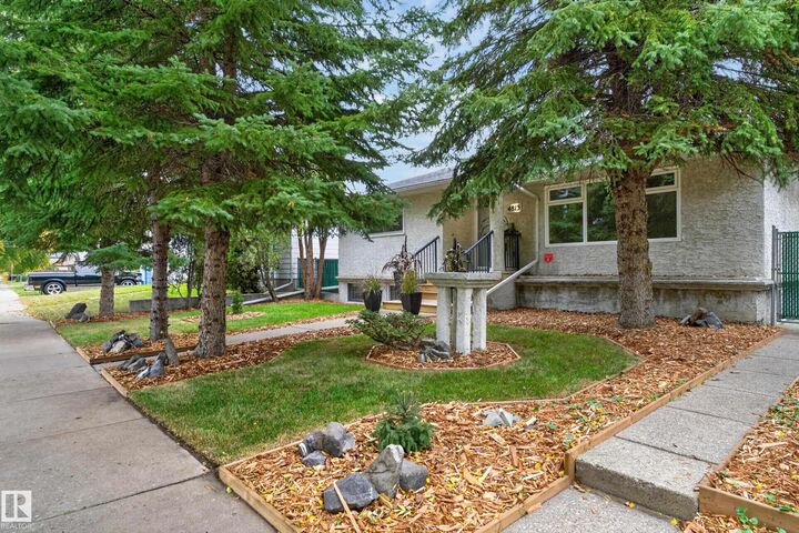 Property Photo:  4813 115 Avenue NW  AB T5W 0W3 
