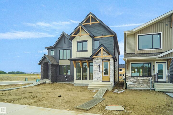 Property Photo:  1312 9 Street NW  AB T6T 2W2 