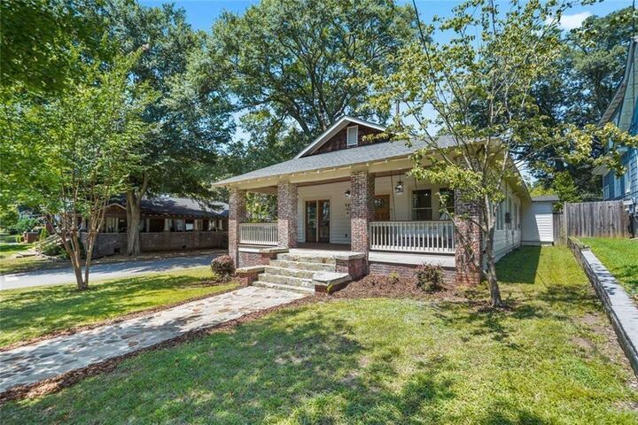 Property Photo:  949 Beecher Street SW  GA 30310 