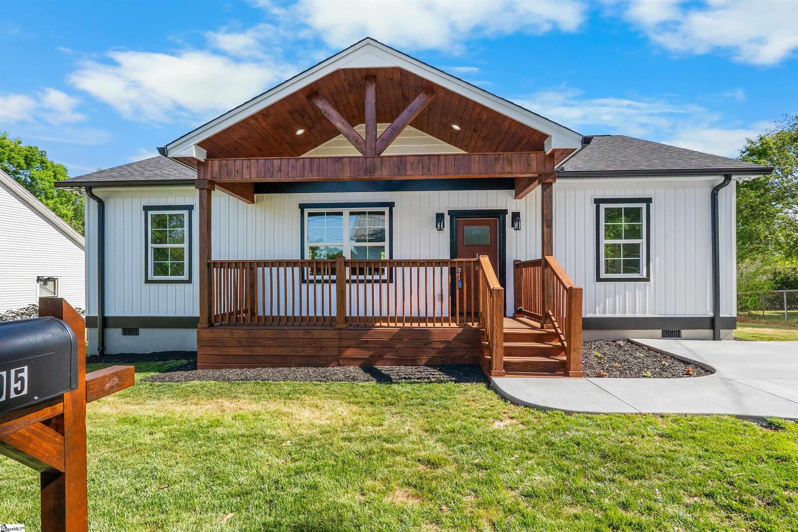 Property Photo:  105 Bailey Street  SC 29621 